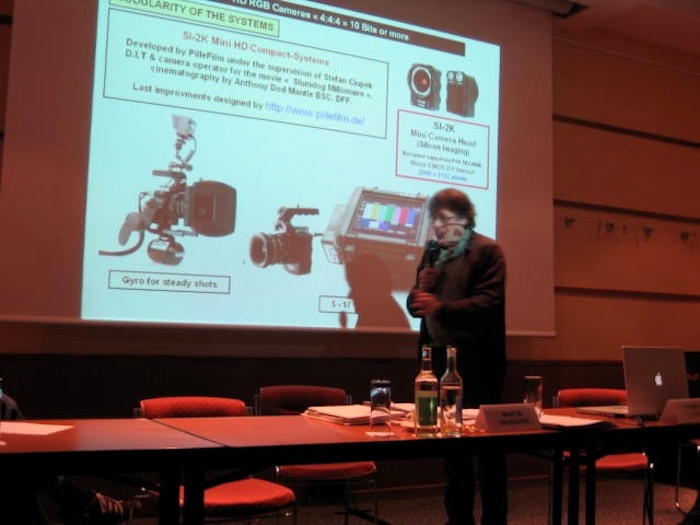 PAUSE — Click to download high resolution picture — To continue the slideshow, move the mouse off the image. Slideshow Image 29